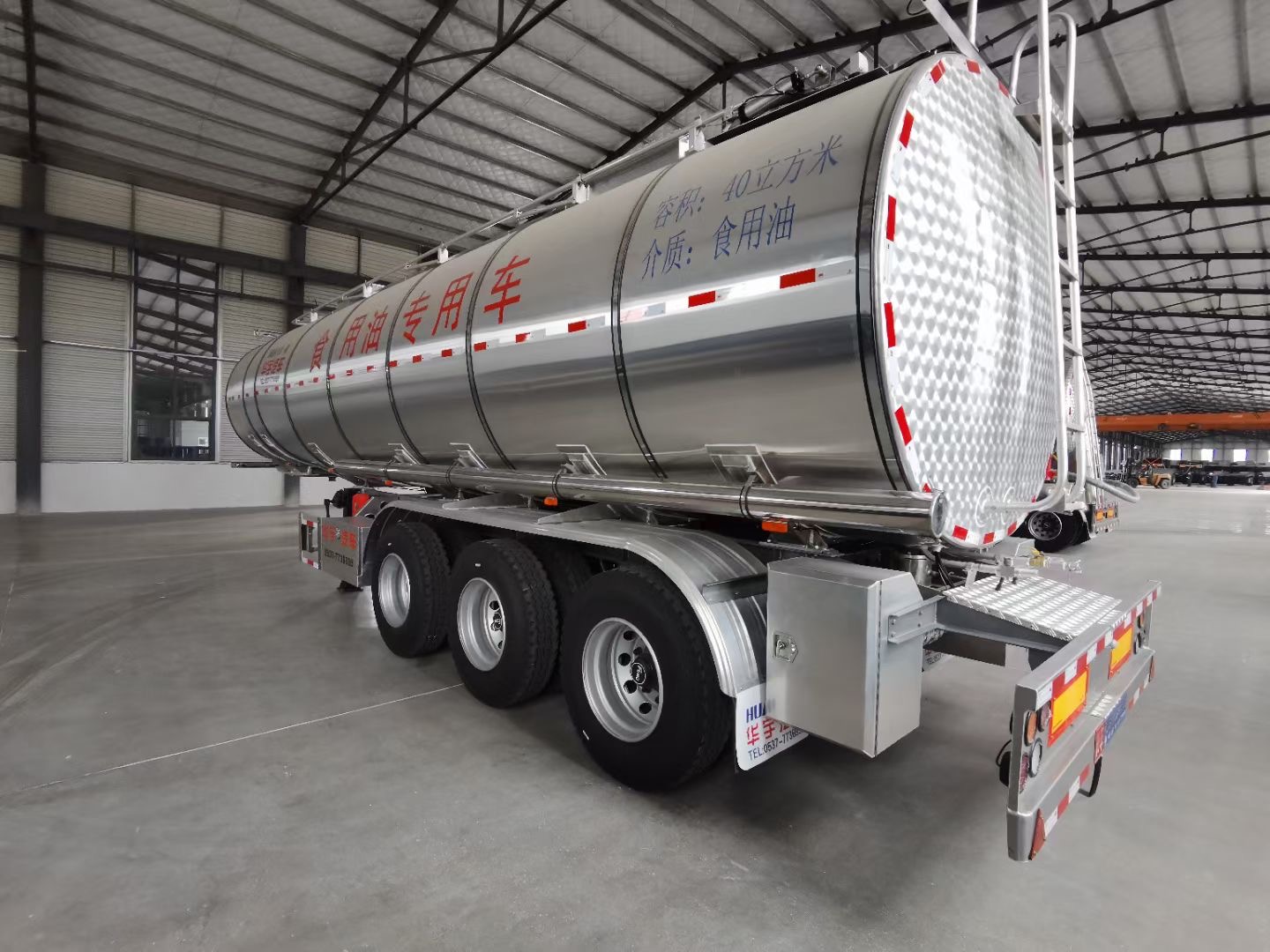Quad Axle Custom Transport Oil Tank Trailer from China manufacturer