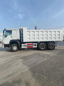 Ventes de camions &agrave; benne basculante d'occasion Howo 371
