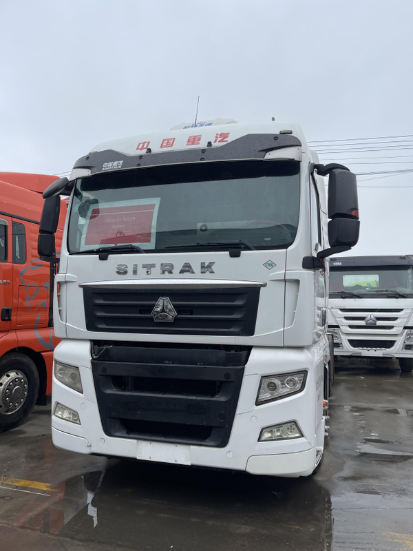 Sitrak Cng Heavy Duty SINOTRUK LNG CNG مستعمل C7H 430hp 460hp 6x4 جرار