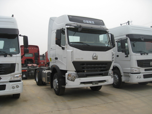 HOWO 6 × 4 Тракторные грузовики для продажи