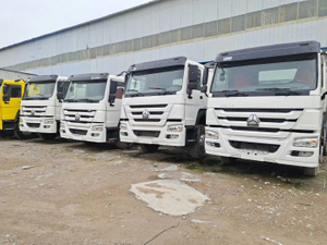 Haute qualit&eacute; avec des prix bon march&eacute; Chine Sinotruk d'occasion 8x4 camions &agrave; benne basculante &agrave; vendre au Ghana