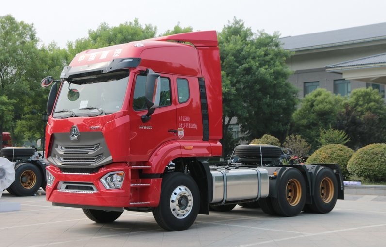 Used Tractor Truck 375HP Spare Parts Sinotruk HOWO Used Truck Tractor