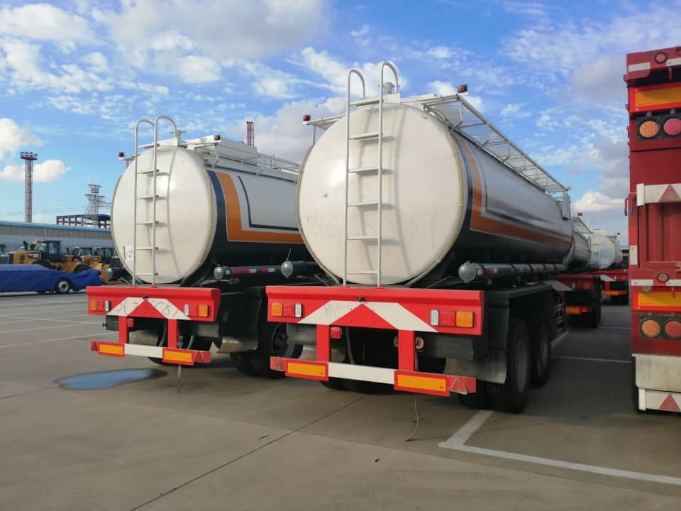 Single Axle High Capacity Dump Oil Tank Trailer from China manufacturer