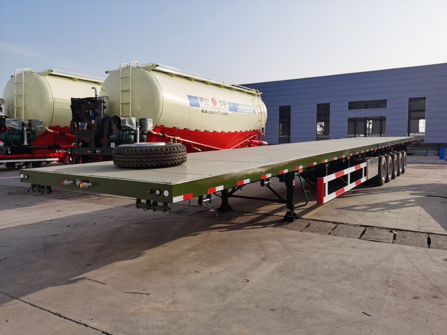 3 Axle Transport Used Flatbed Semi Trailer from China manufacturer