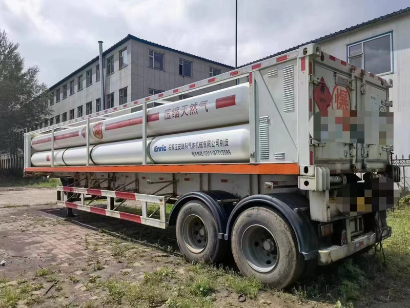 Remorque de remorques de r&eacute;servoir de gaz de camion de GNC de 3 essieux 6 tubes pour le transport de gaz naturel