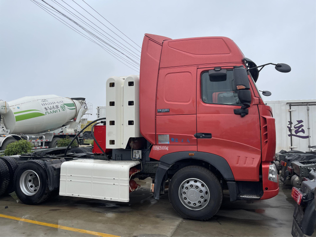 Sitrak Cng SINOTRUK GNL resistente CNG utiliz&oacute; el tractor C7H 430hp 460hp 6x4